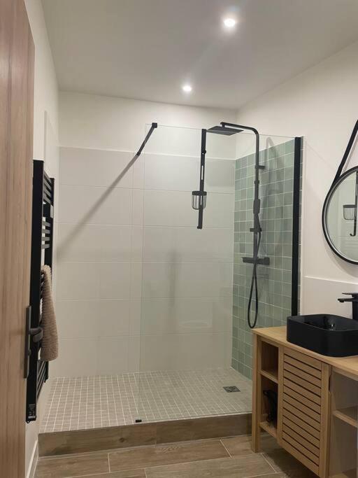 Cassis Centre, Superbe Appartement Neuf, 50M Port. Kültér fotó
